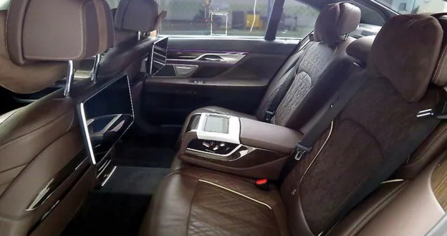 Bmw 7-Series 