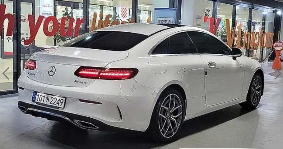 Mercedes-Benz E-Class 