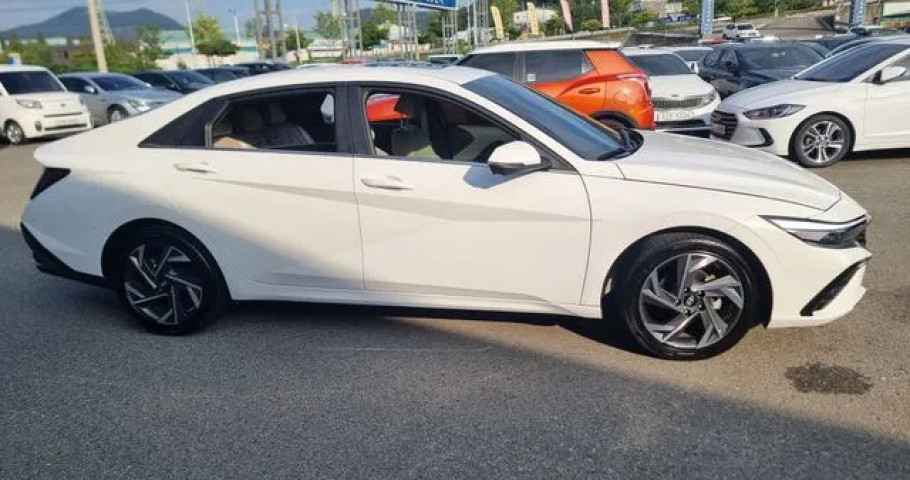 Hyundai Avante (Elantra) 