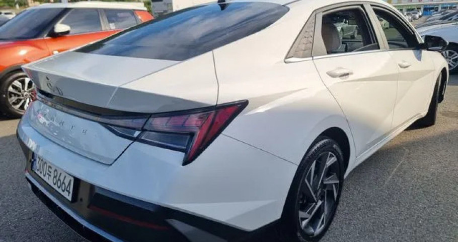 Hyundai Avante (Elantra) 