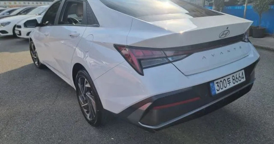 Hyundai Avante (Elantra) 