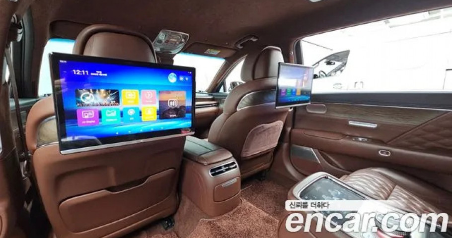 Genesis G90 