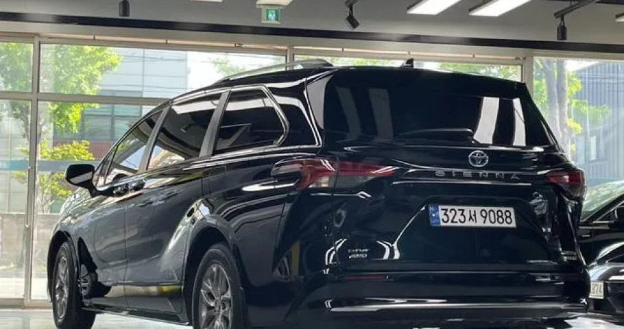 Toyota Sienna 
