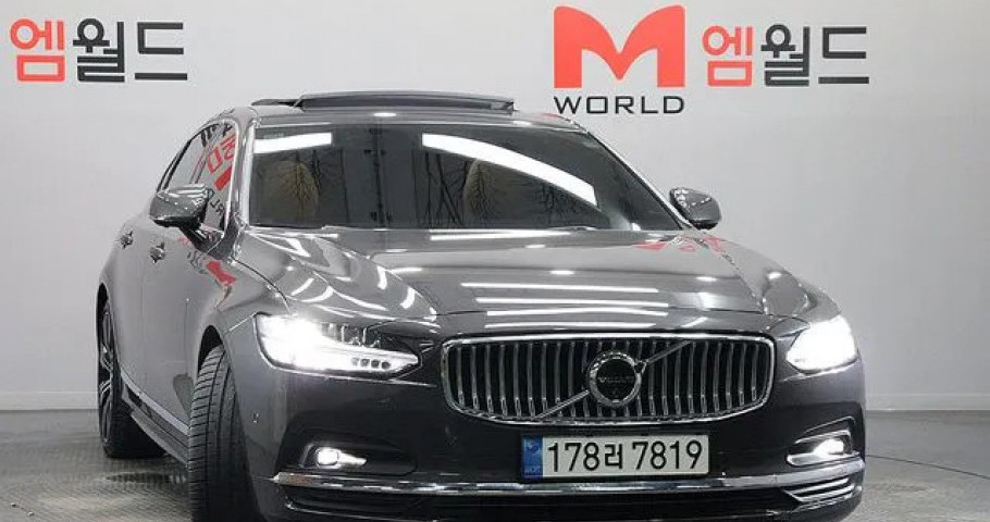 Volvo S90 