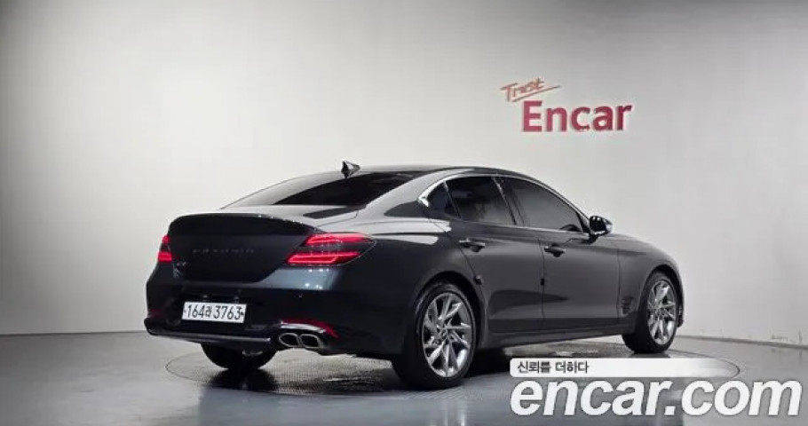 Genesis G70 