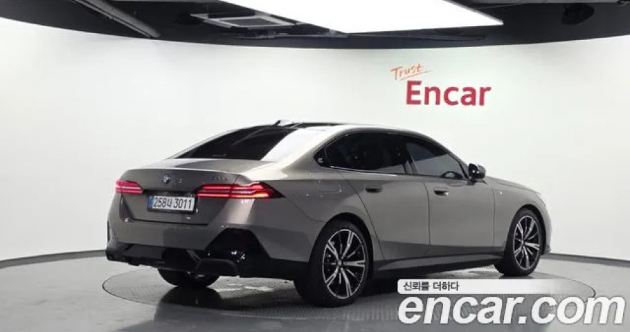 Bmw 5-Series 