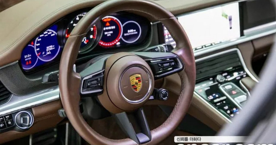 Porsche Panamera 