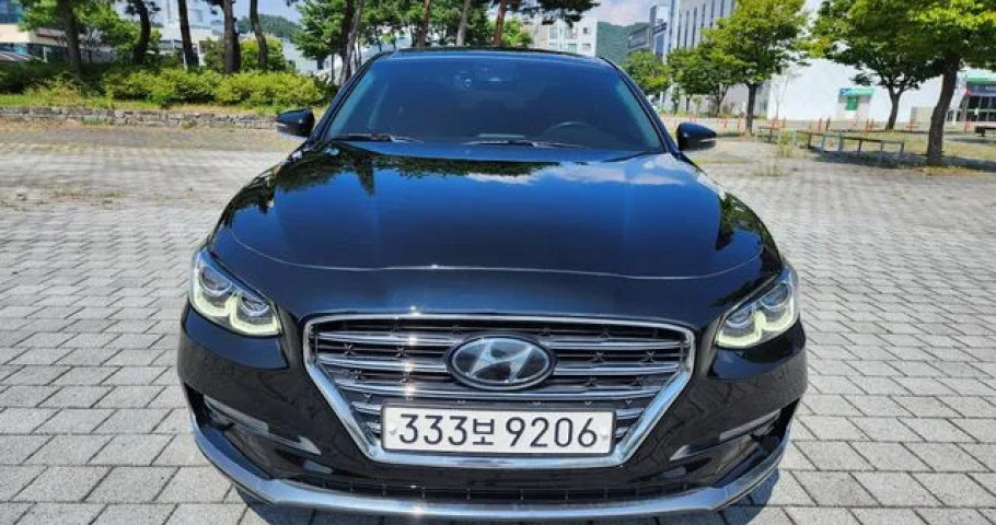 Hyundai Grandeur 