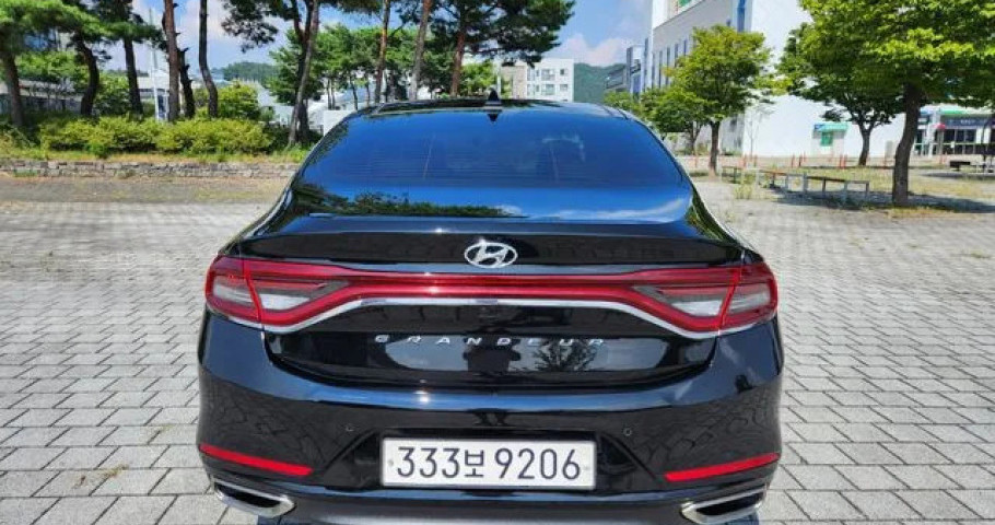 Hyundai Grandeur 