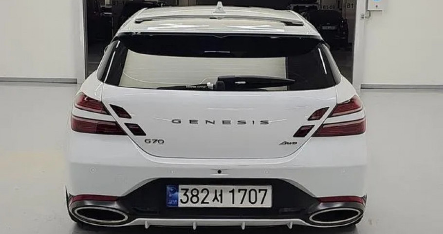 Genesis G70 