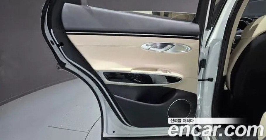 Genesis Gv70 