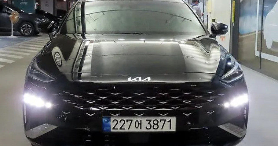 Kia K8 