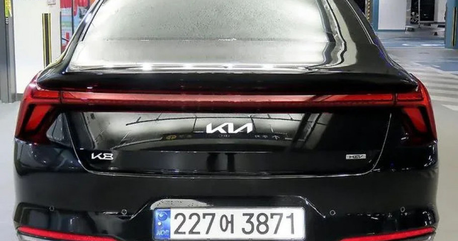 Kia K8 
