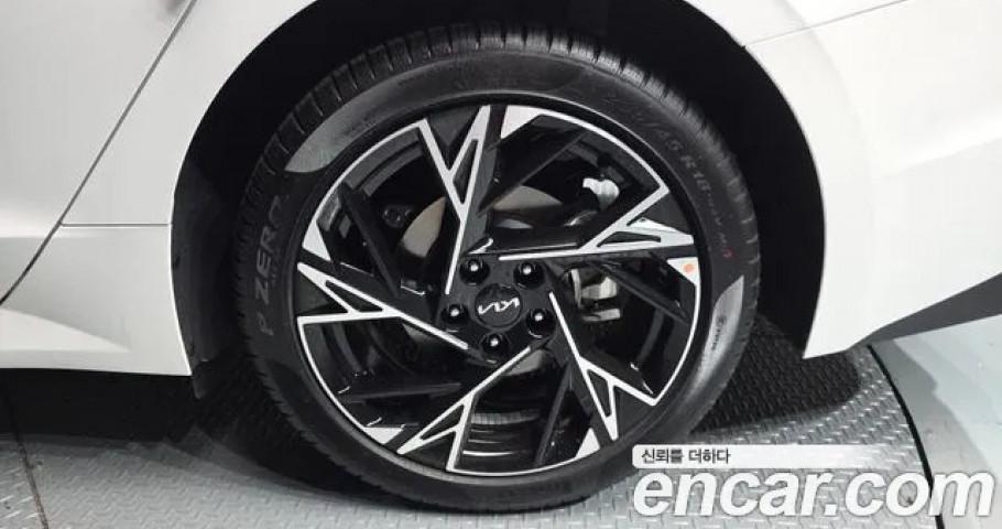 Kia K5 