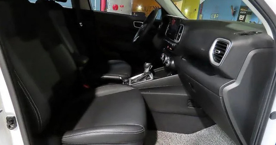 Hyundai Venue 