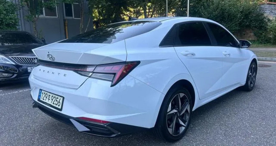 Hyundai Avante (Elantra) 