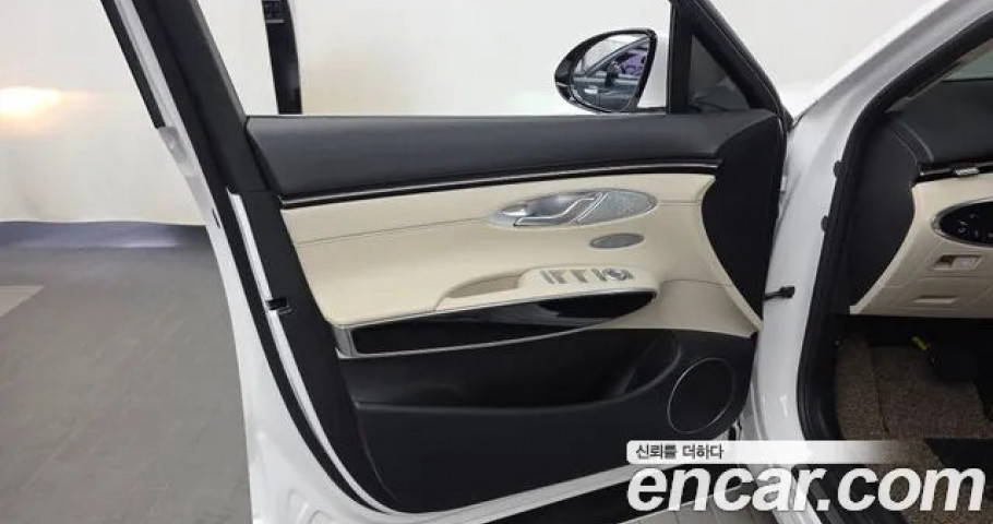 Genesis Gv70 