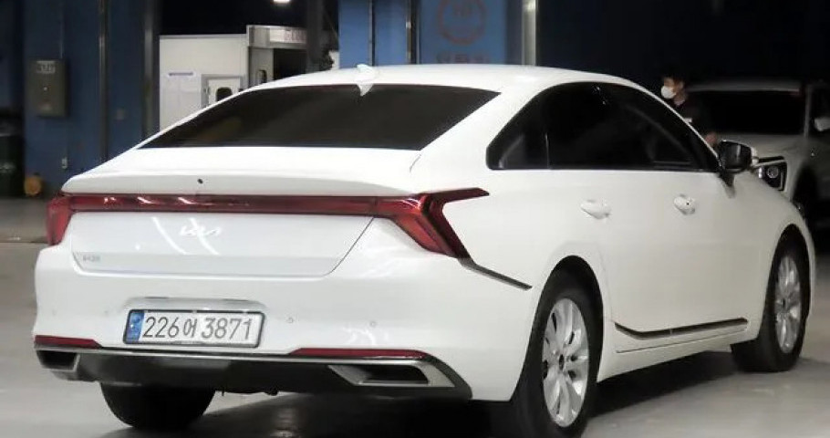 Kia K8 
