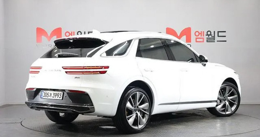 Genesis Gv70 