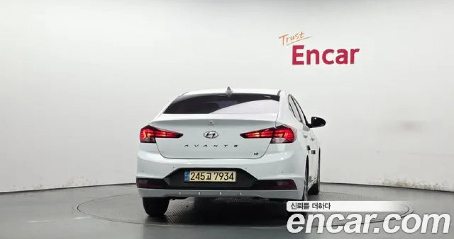 Hyundai Avante (Elantra) 