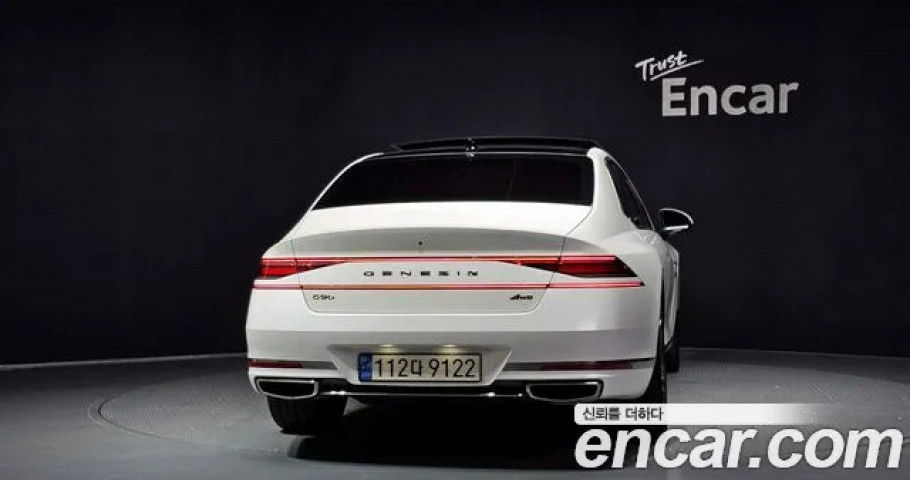 Genesis G90 