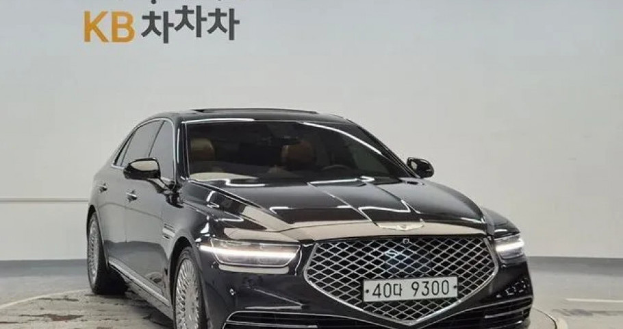 Genesis G90 
