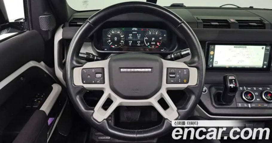 Land Rover Defender 