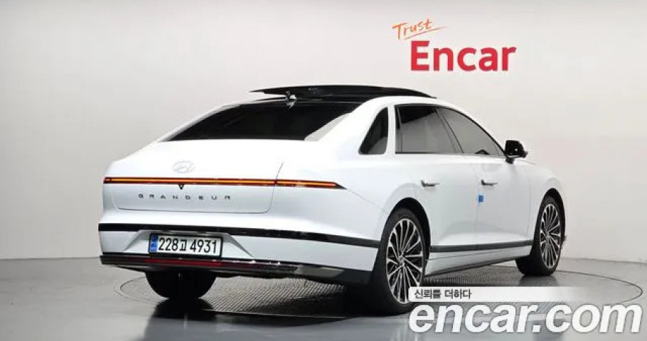 Hyundai Grandeur 