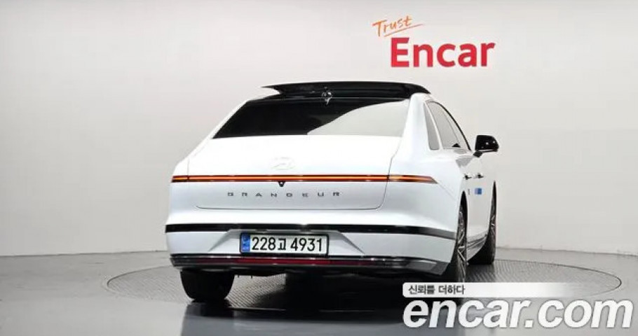 Hyundai Grandeur 