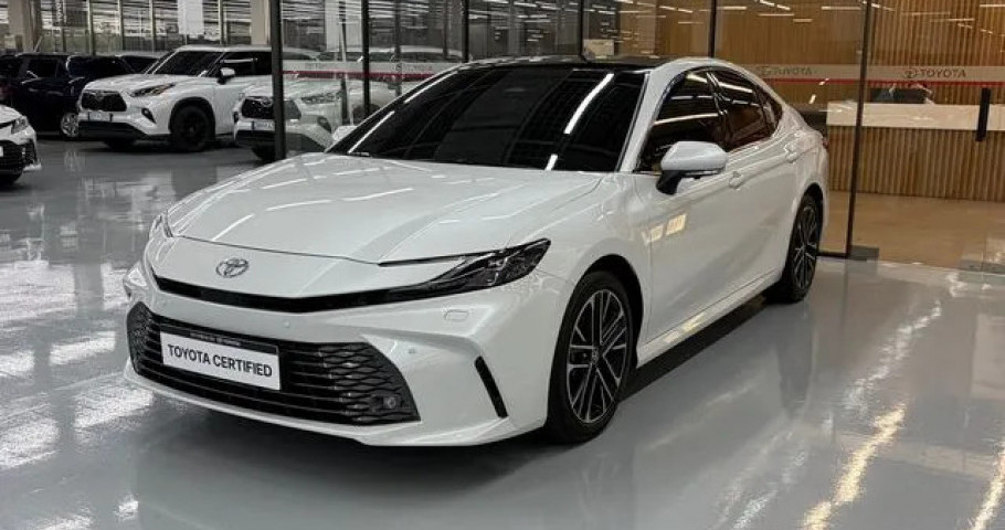 Toyota Camry 
