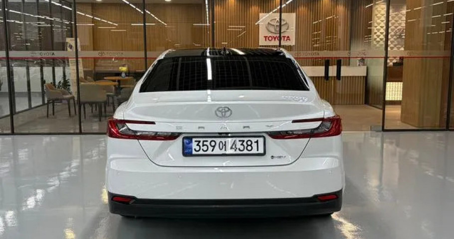 Toyota Camry 