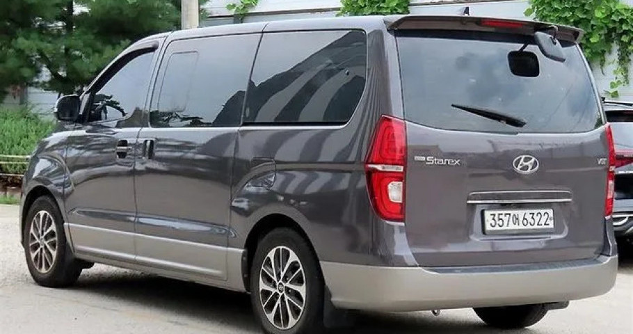 Hyundai Starex 