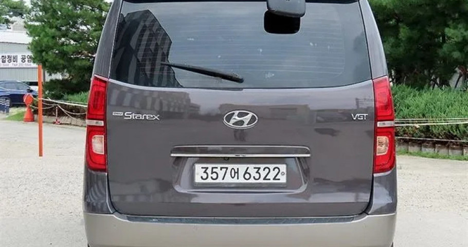 Hyundai Starex 