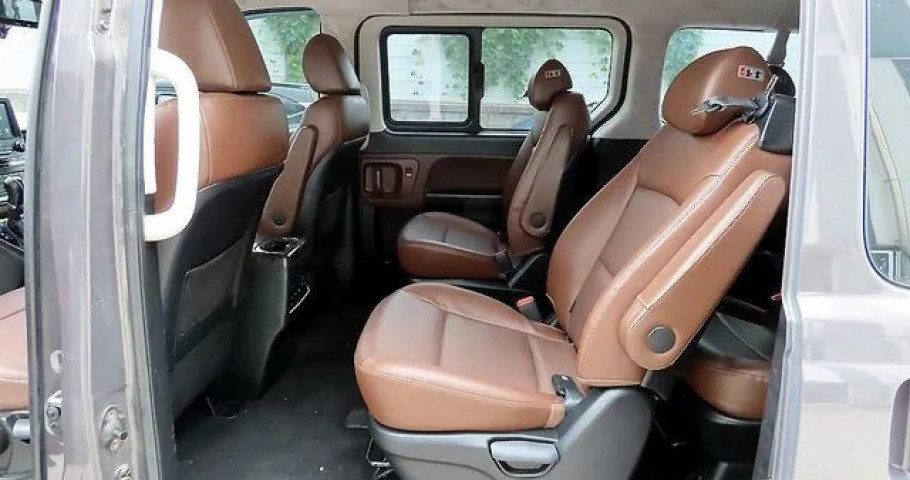 Hyundai Starex 