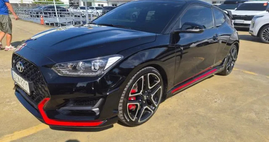 Hyundai Veloster 