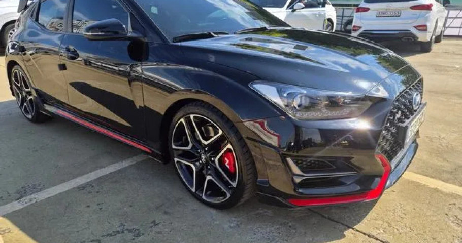 Hyundai Veloster 