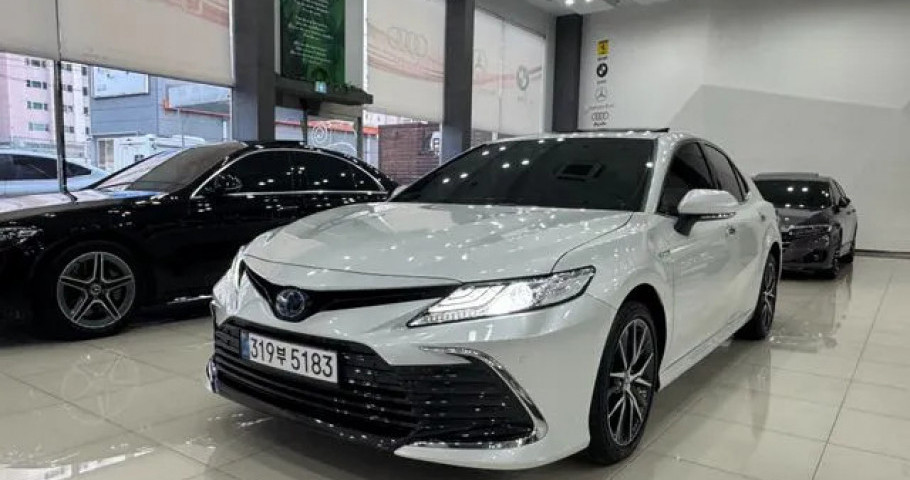 Toyota Camry 