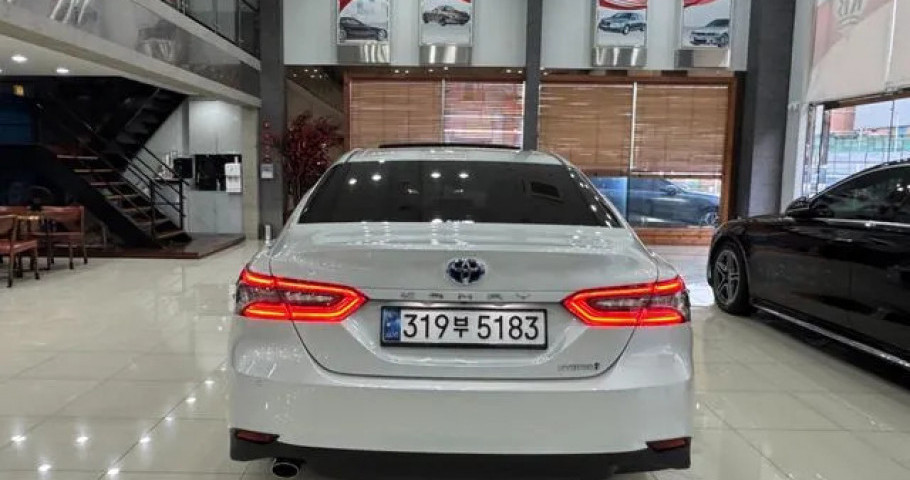 Toyota Camry 