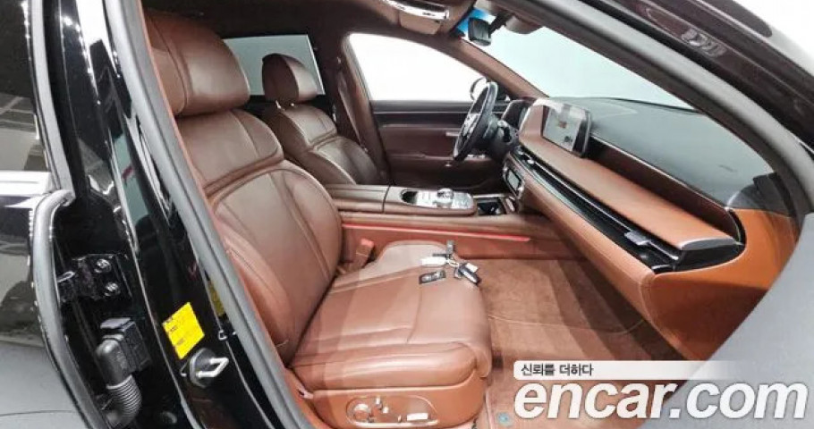 Genesis G90 