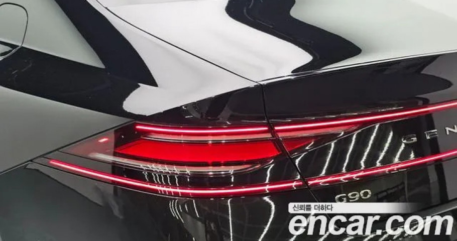 Genesis G90 