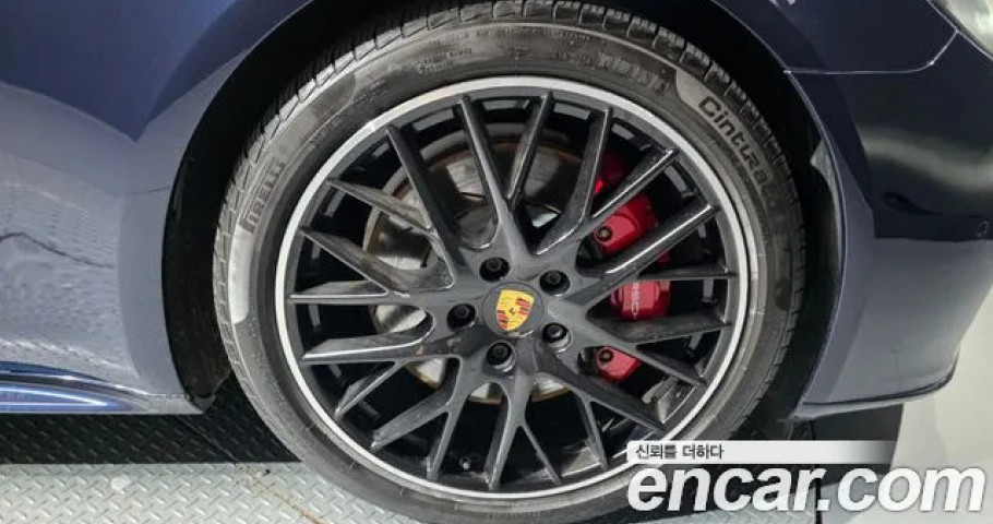 Porsche Panamera 