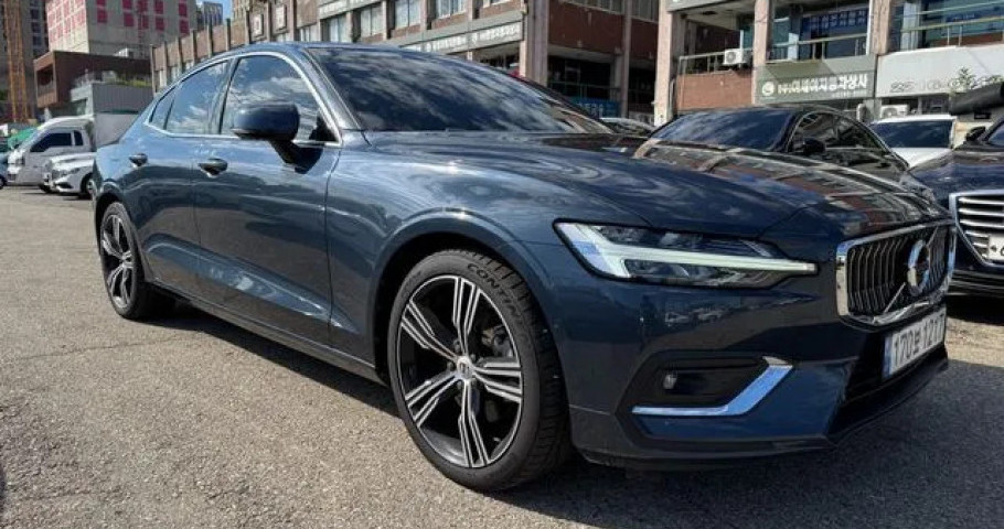 Volvo S60 