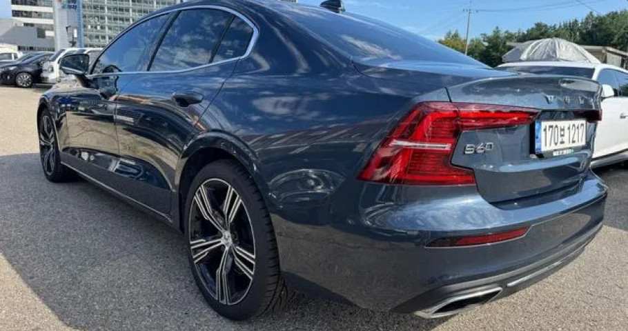 Volvo S60 