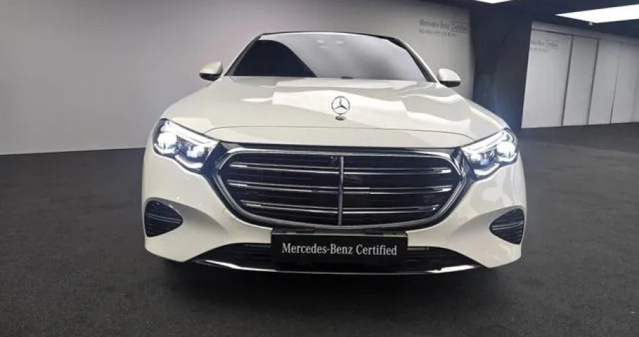 Mercedes-Benz E-Class 