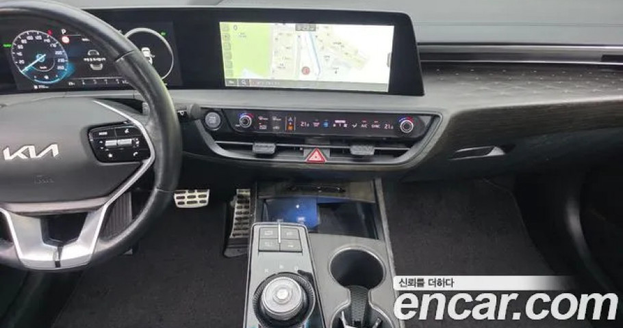 Kia K8 