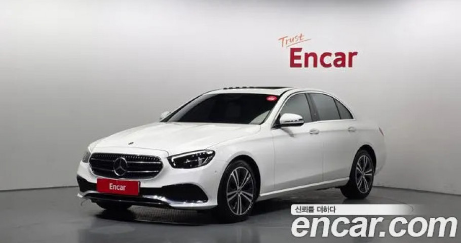 Mercedes-Benz E-Class 