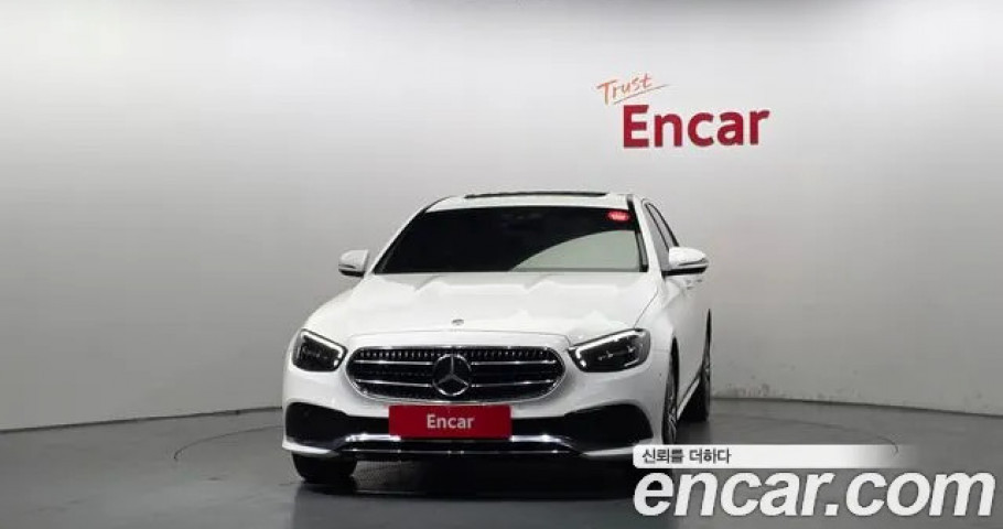 Mercedes-Benz E-Class 