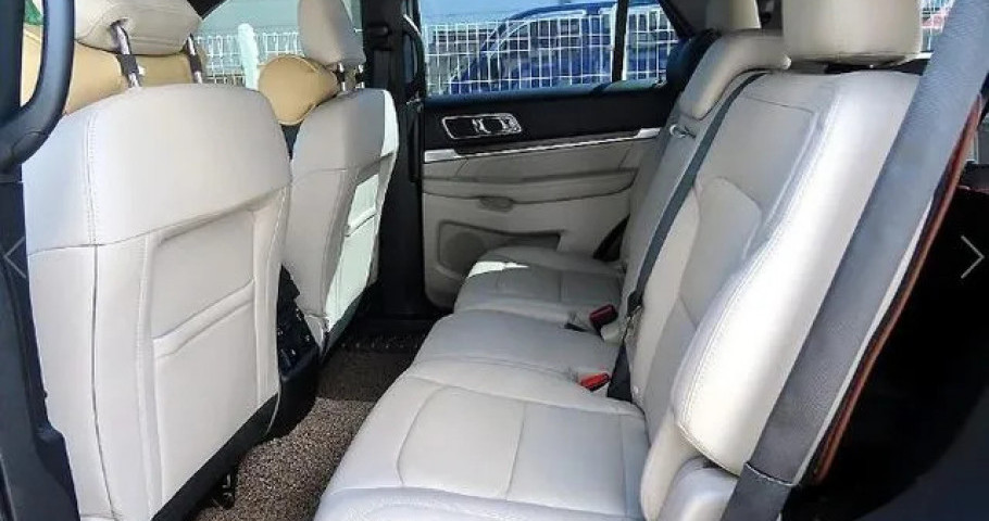 Ford Explorer 
