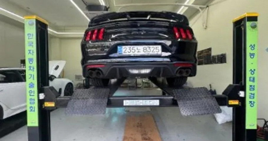 Ford Mustang 