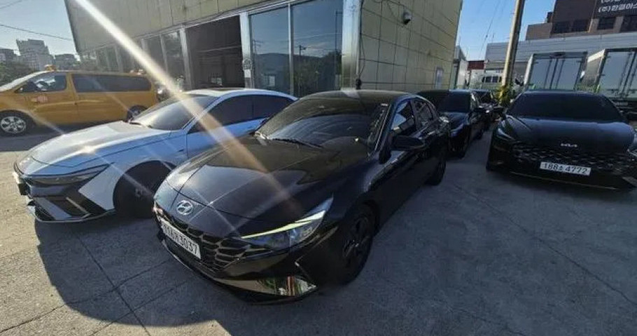 Hyundai Avante (Elantra) 
